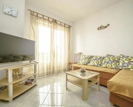 Apartment In Povlja With Sea View, Balcony, Air Conditioning Wifi 4936-1 -2 -3
