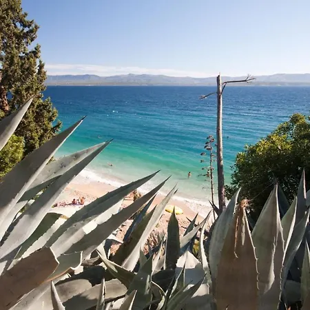 Apartment In Povlja With Sea View, Balcony, Air Conditioning Wifi 4936-1 -2 -3